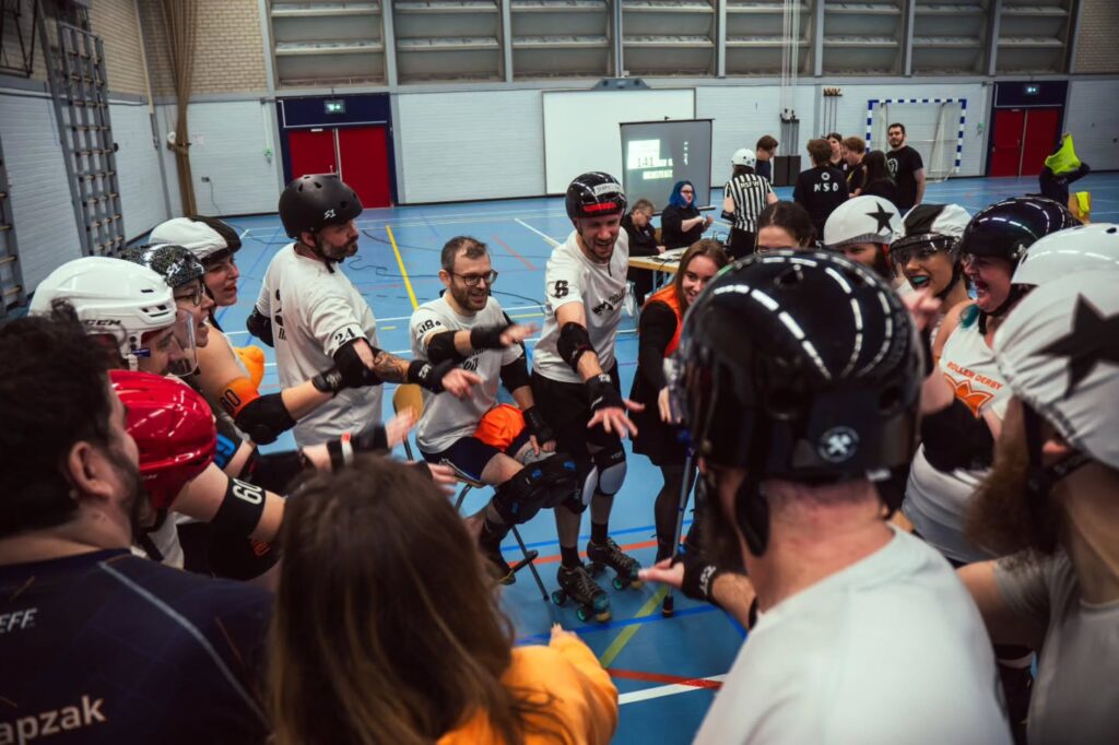Instagram post from rollerderbynederlandm. This post is in position 0.